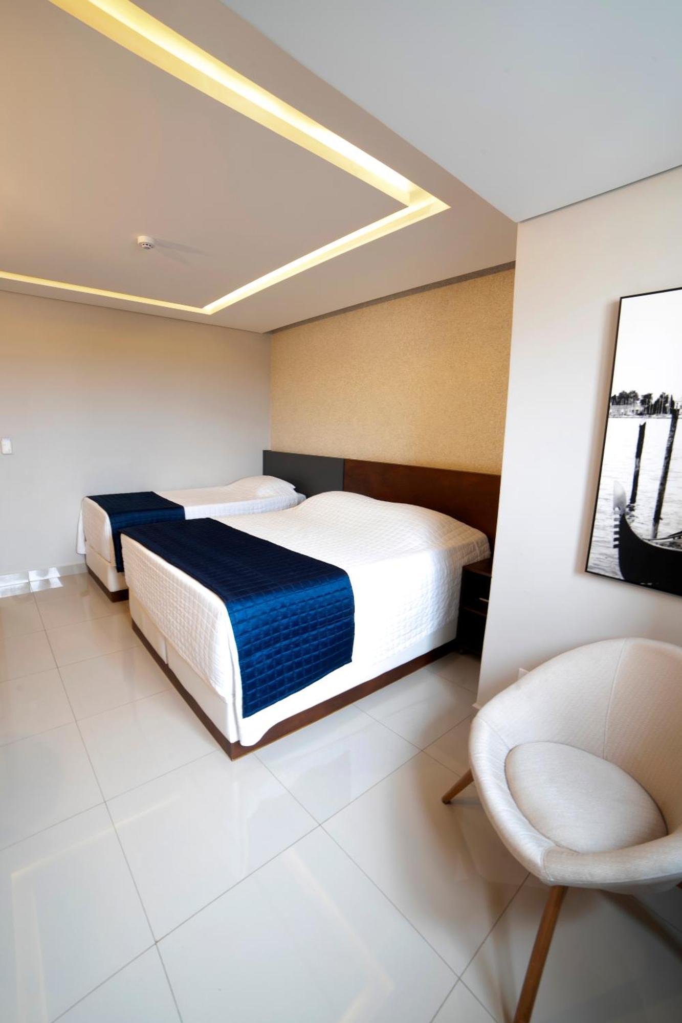 Adria Premium Hotel Гуарапуава Екстериор снимка