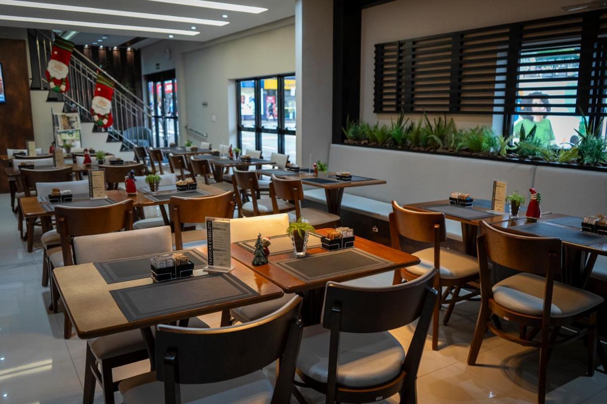 Adria Premium Hotel Гуарапуава Екстериор снимка