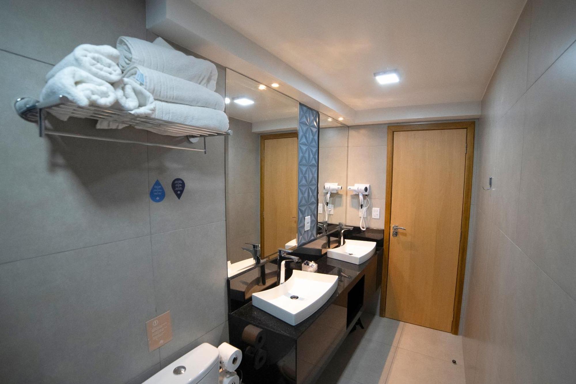 Adria Premium Hotel Гуарапуава Стая снимка